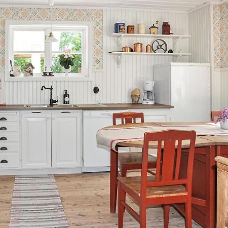 Cozy Home In Lesjoefors With Kitchen Lesjofors Экстерьер фото