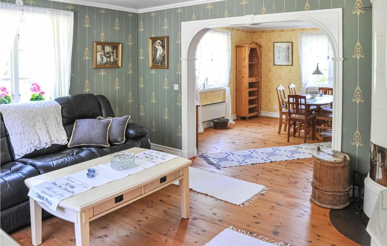 Cozy Home In Lesjoefors With Kitchen Lesjofors Экстерьер фото